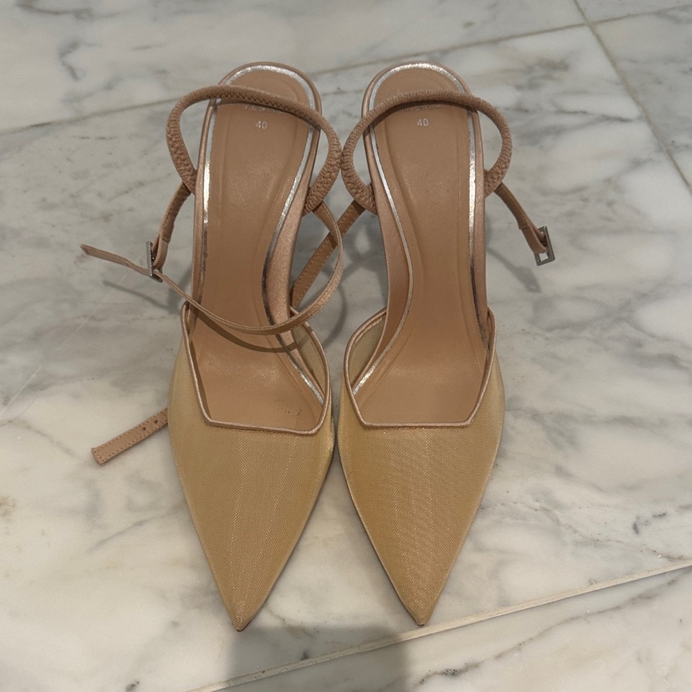 Nude Women's Pointy Toe Slingback, size 9